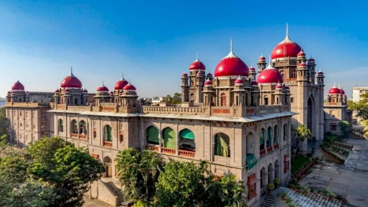 तेलंगाना हाईकोर्ट जज बोले- फ्रीबीज से कुबेर भी दिवालिया होंगे