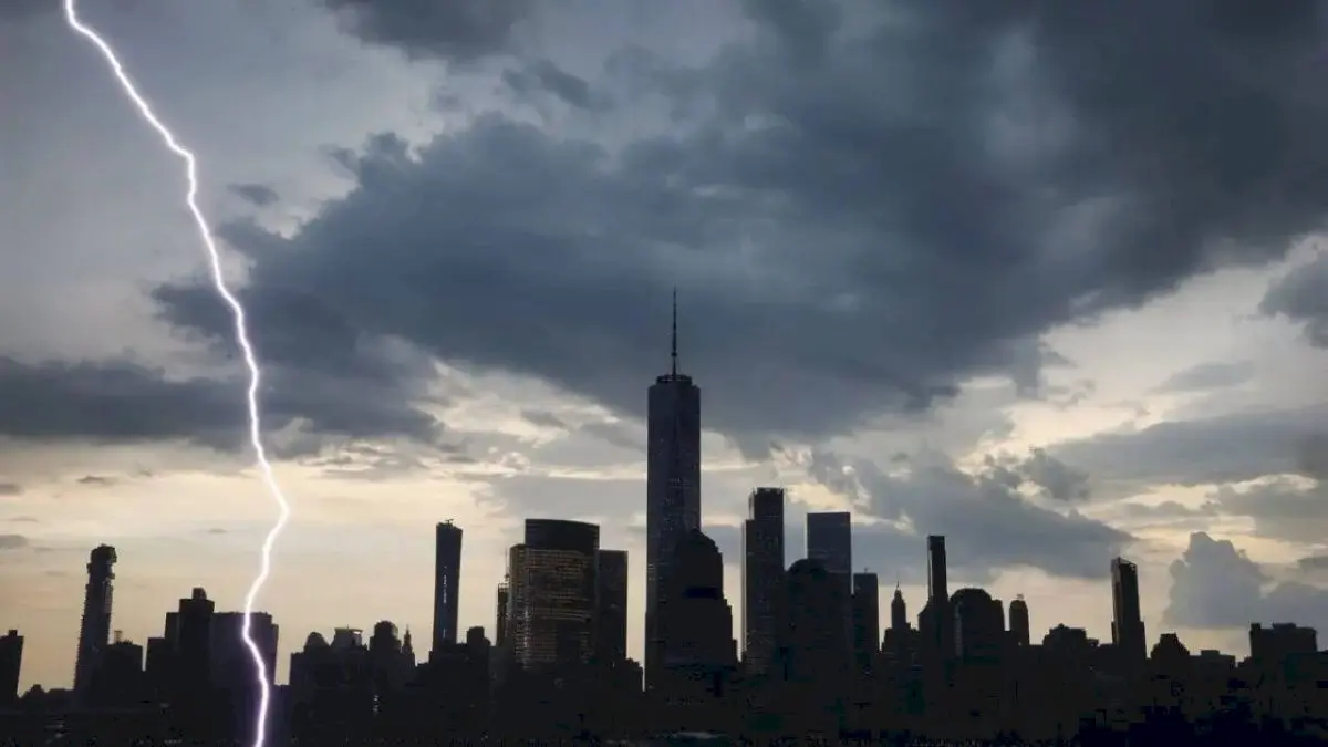 Severe thunderstorm watch for NYC area until 9 PM Friday