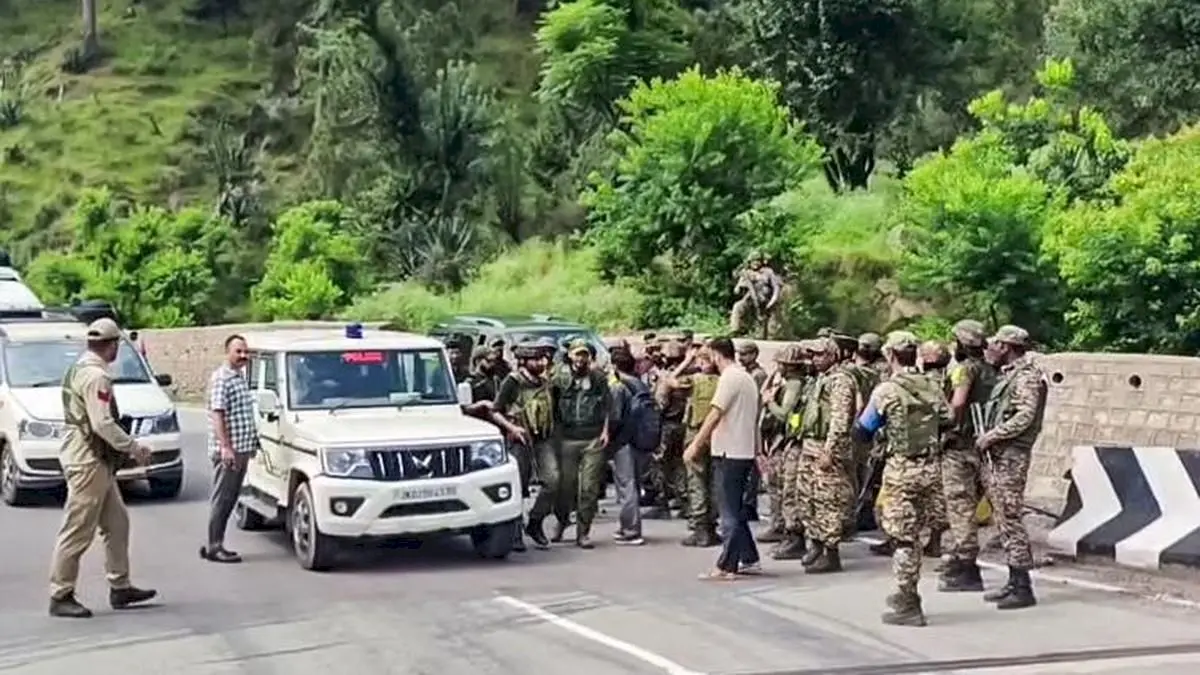J&K police fire warning shots, arrest one after vehicle jumps checkpoint
