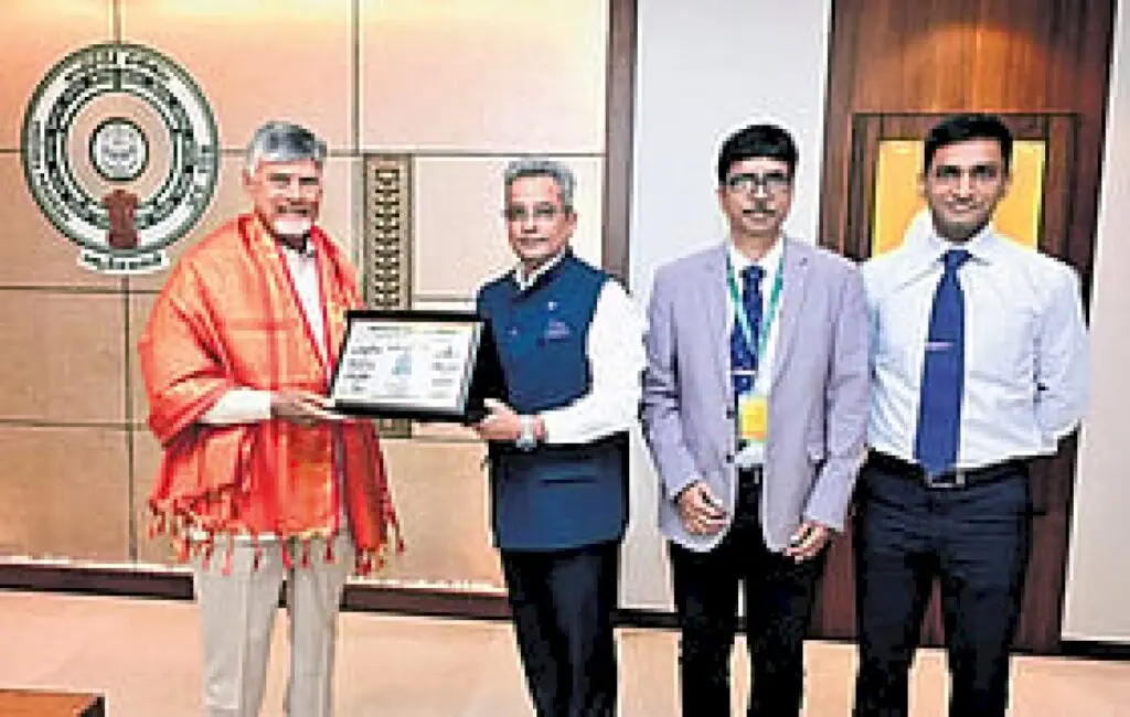 CM Naidu, HSL discuss new shipyards in Andhra