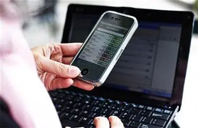 Axis Bank opens 50 new branches, Abakkus AUM crosses Rs 10,000 crore