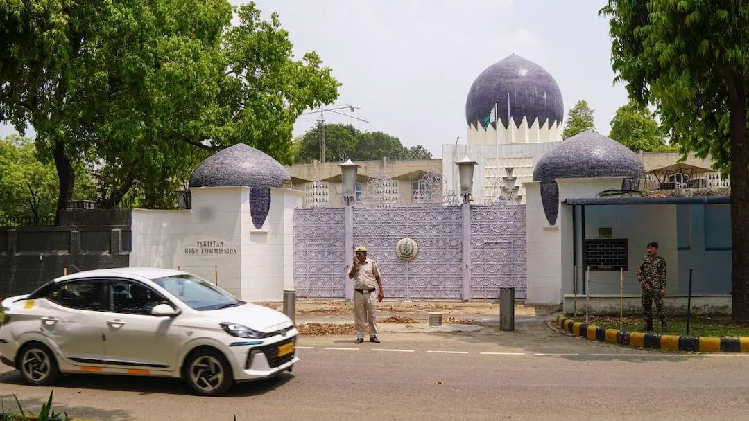 India clears encroachments outside Pakistan High Commission in Delhi