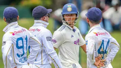 Jaiswal, Fernando fined 25% match fee for on-field clash