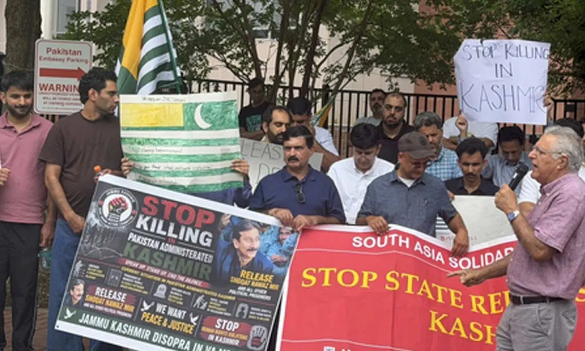 Protest outside Pakistan Embassy in Washington over PoK violence