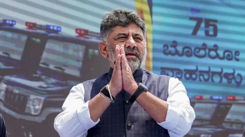 Shivakumar urges industries to channel CSR funds to rural schools