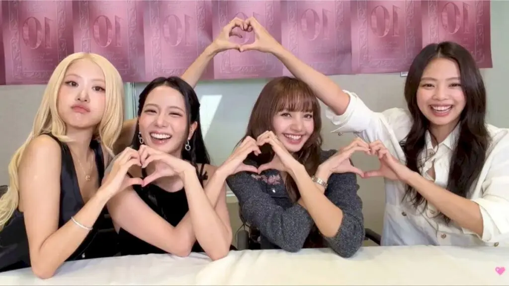 Blackpink's Jisoo apologises to fans over 10th anniversary event