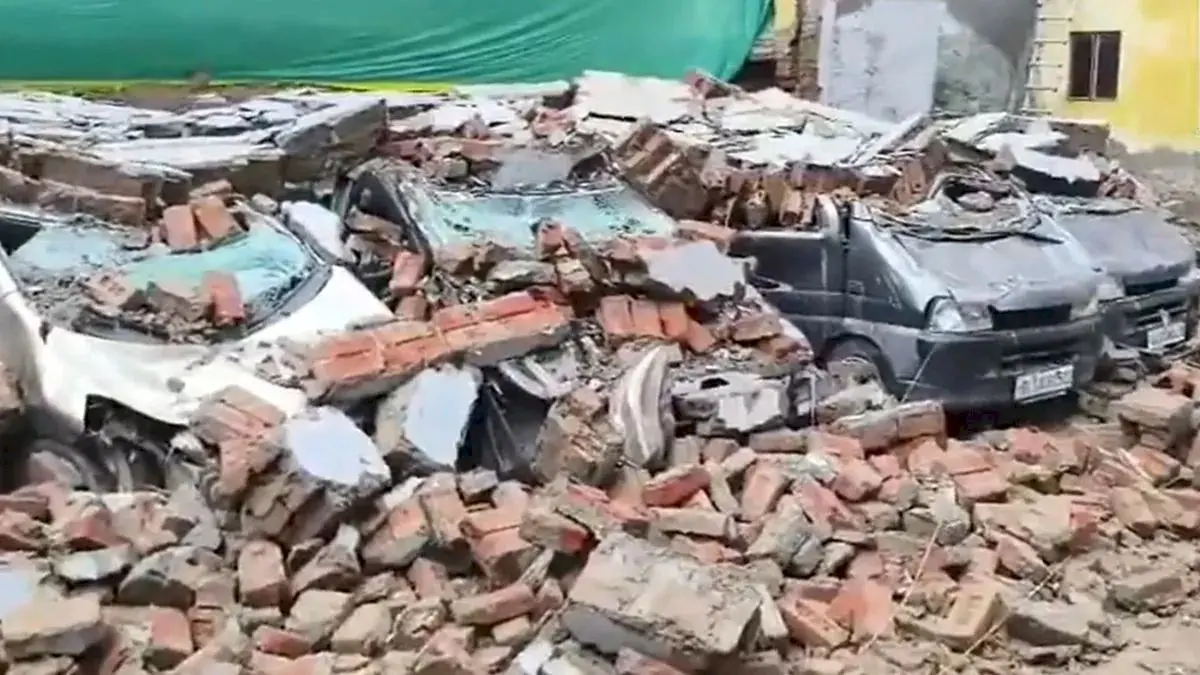 Delhi parking lot wall collapse damages 8 cars in Deoli