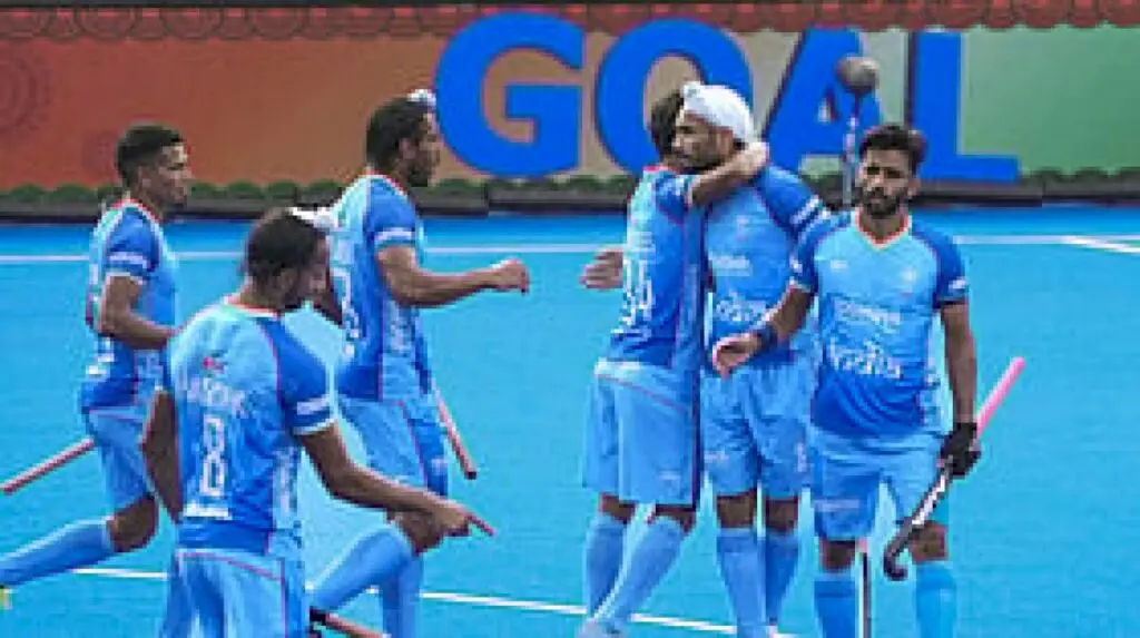 1975 World Cup heroes tell Indian hockey team to play for country