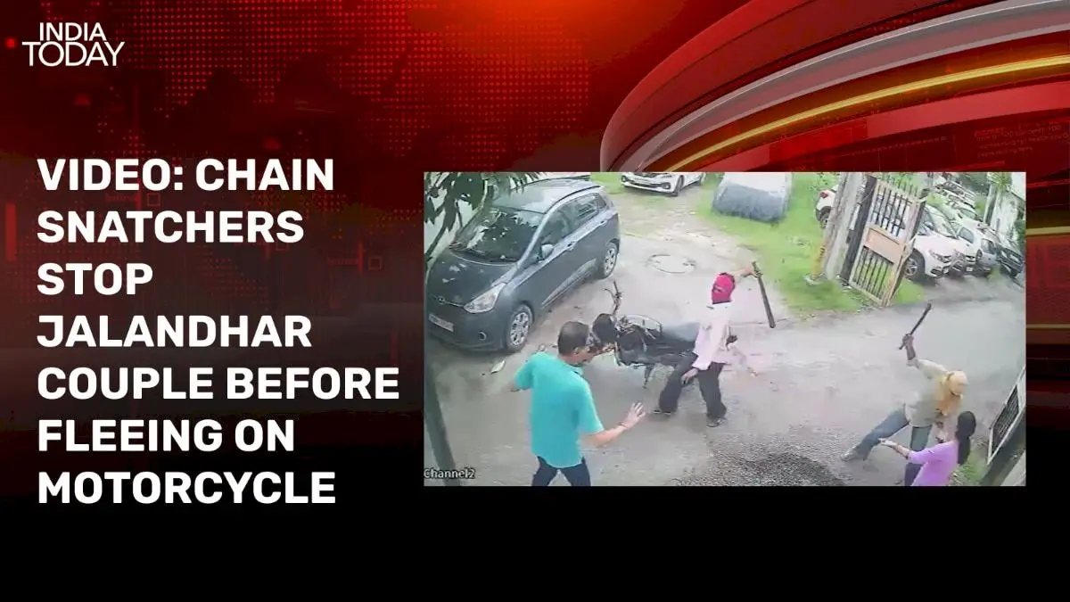 Two men stop Jalandhar couple, snatch woman's chain