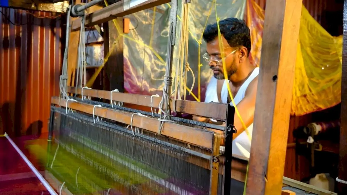 Telangana weaver creates matchbox-size saree in 170 minutes