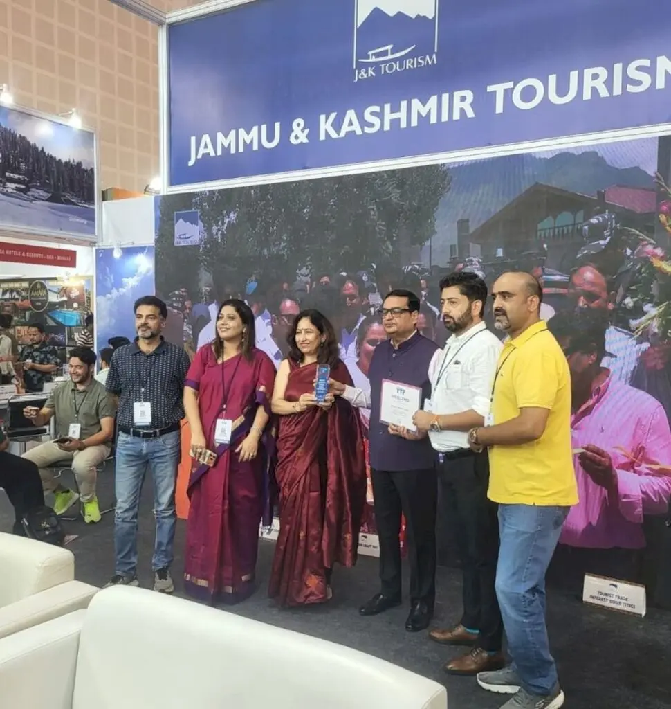 J&K wins Best Adventure Tourism award at Ahmedabad fair