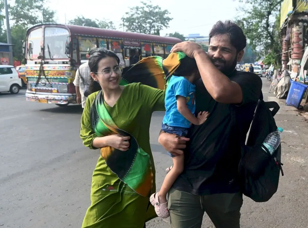 Doctors urge hydration, precautions as heatwave hits Bengal
