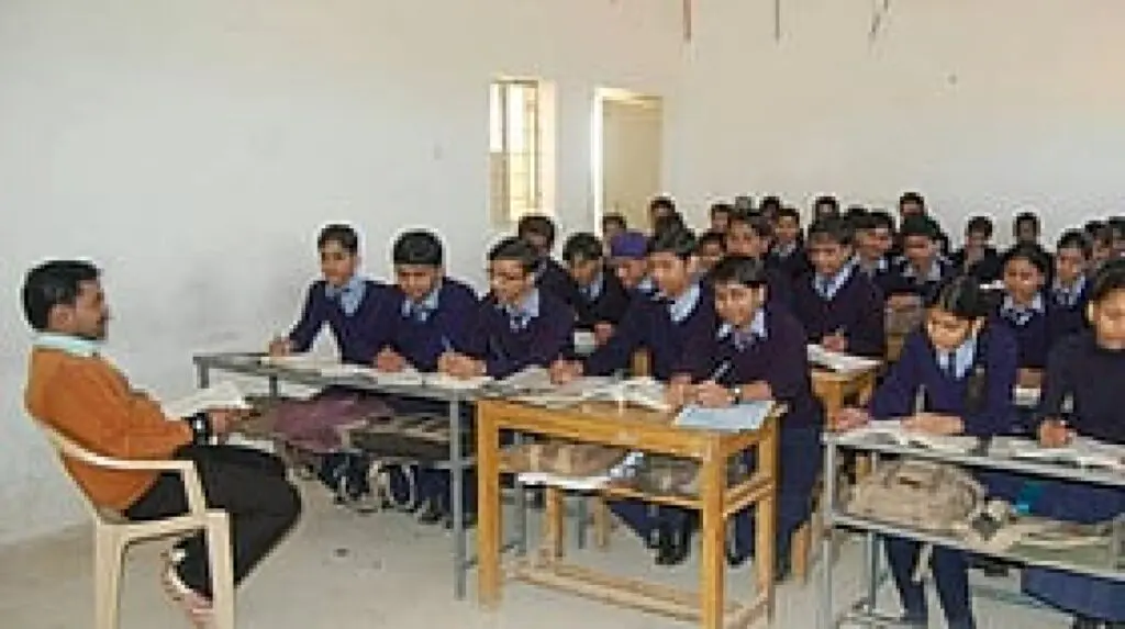 MP schools to track Class 9-12 attendance online