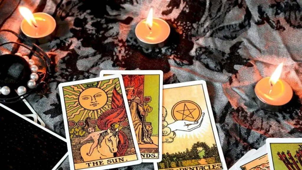 Tarot for Aug 9: Financial gains, career shifts for all signs