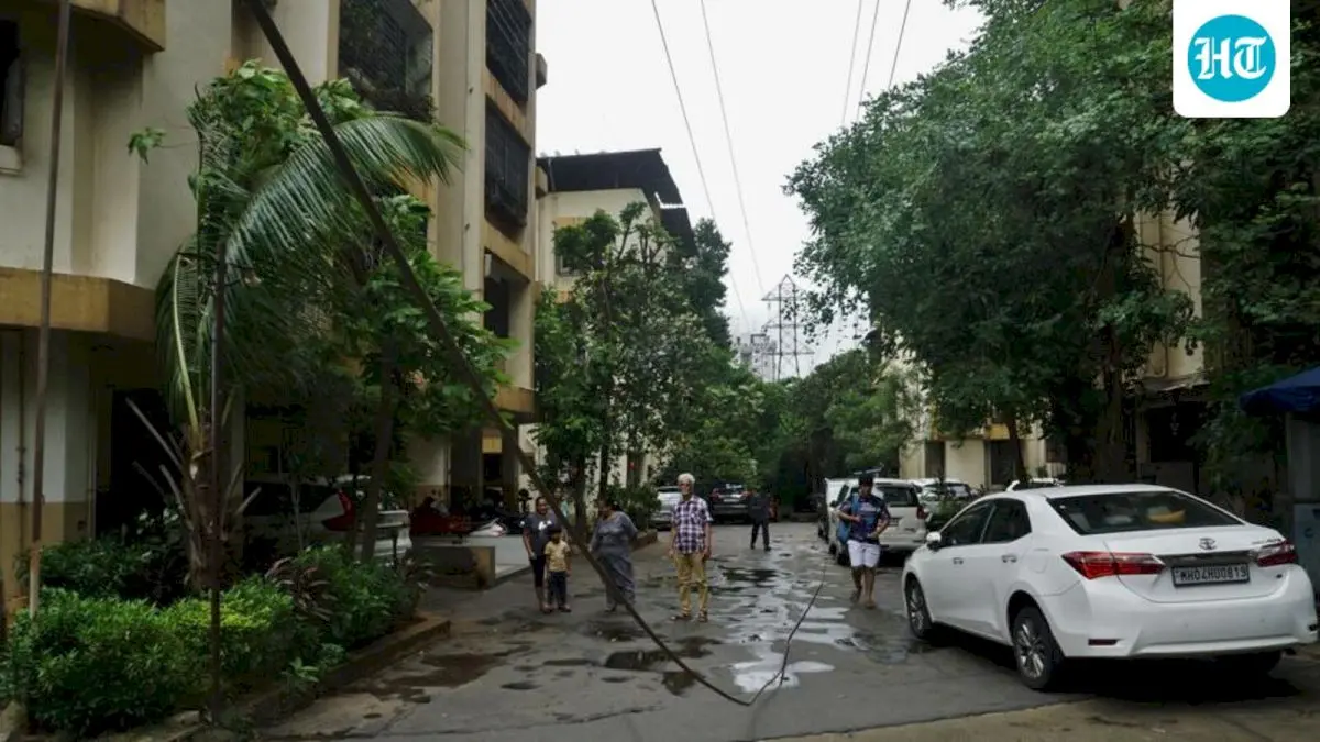 Thane residents protest after live cable nearly hits girl