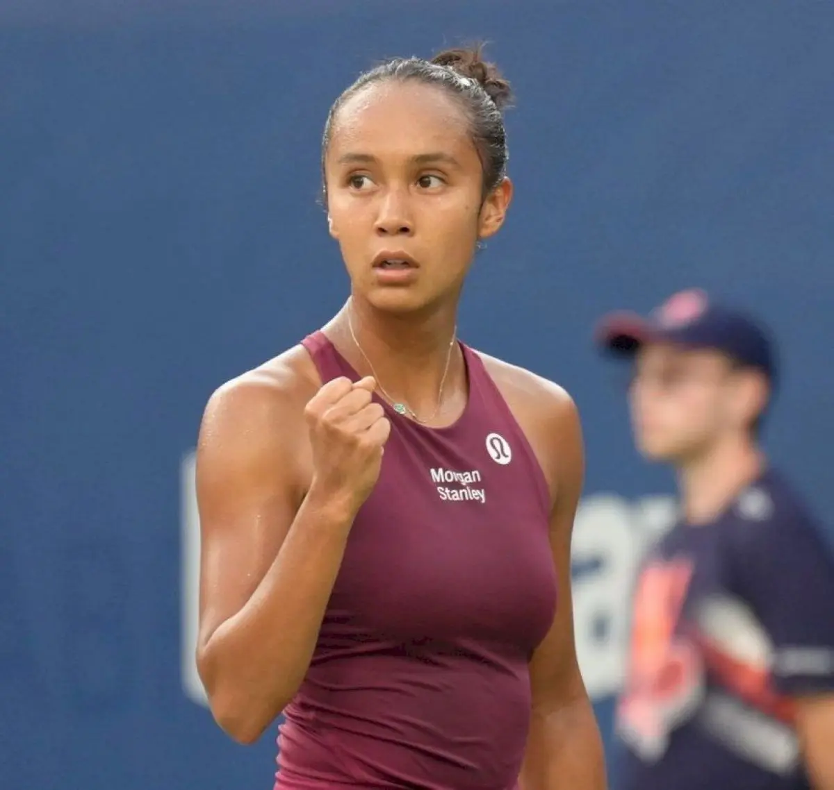 Leylah Fernandez beats Andreeva for first Top-10 win in a year