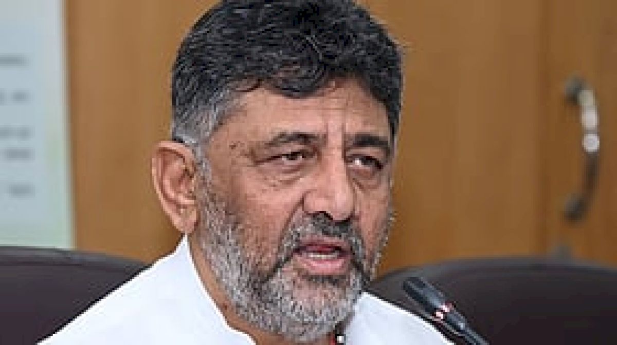 Karnataka cabinet crisis: Shivakumar heads to Delhi to pacify sulking MLAs
