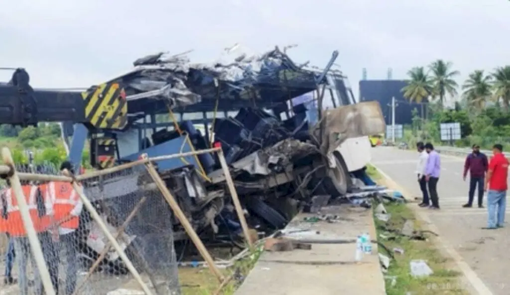 Two killed, four critical in Bengaluru-Mysuru Expressway bus crash