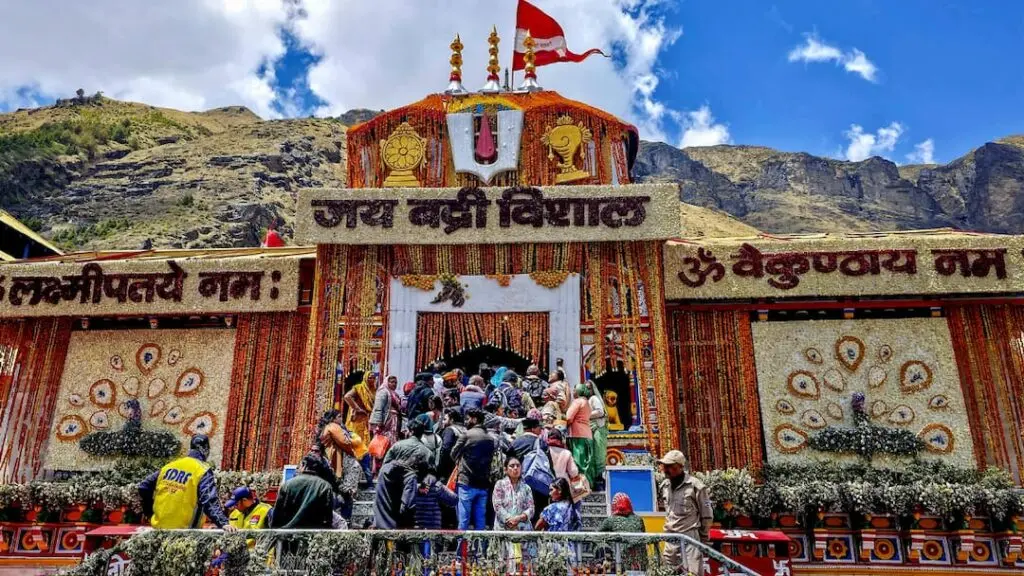 Security guard arrested in Badrinath temple donation theft