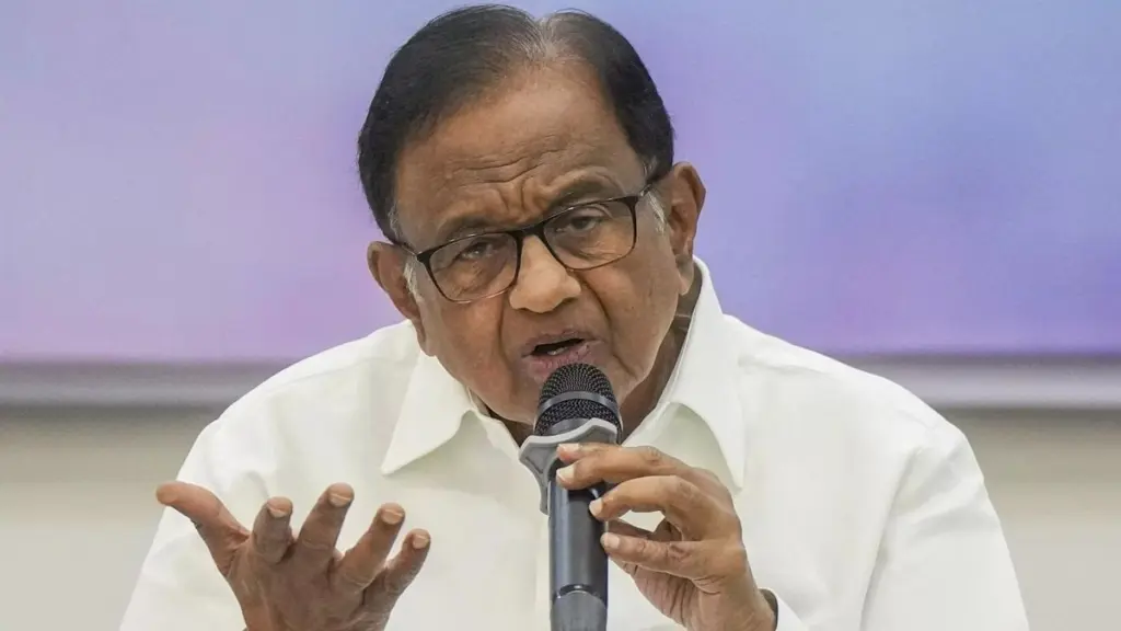Chidambaram backs Rahul Gandhi on women's quota row
