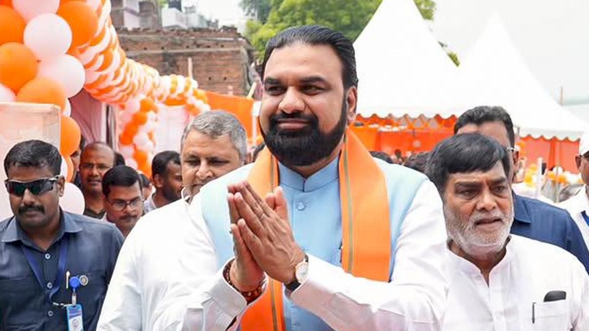 bankipur-byelection-defeat:-bihar-cm-meets-bjp-leaders-to-review-loss