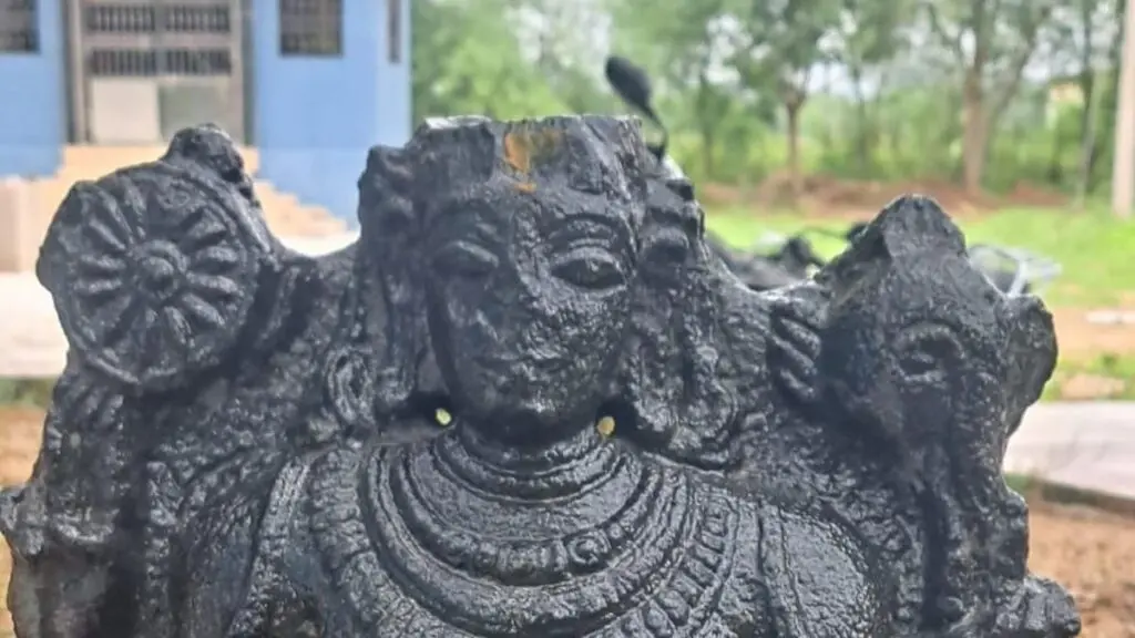 500-year-old Vishnu idol unearthed in Ranipet riverbed