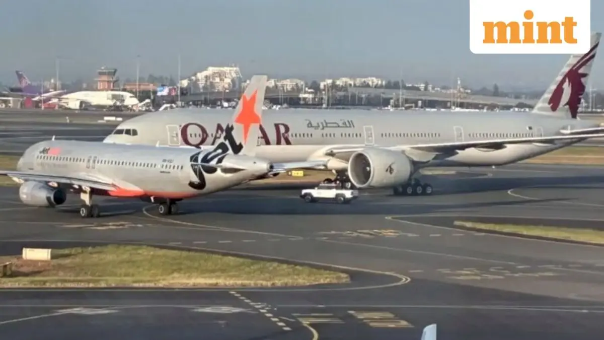 Sydney airport near-miss delays flights at Australia's busiest hub