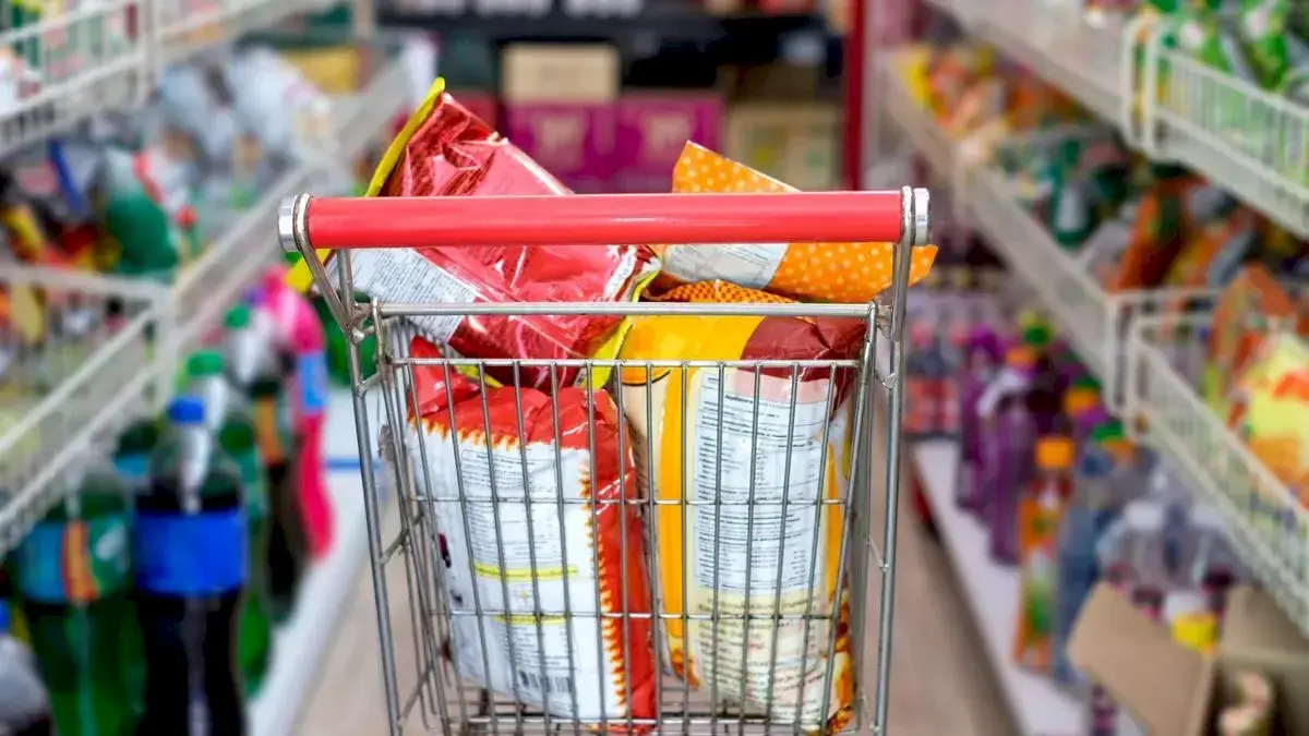 FMCG firms signal price hikes in Q2 as input costs persist