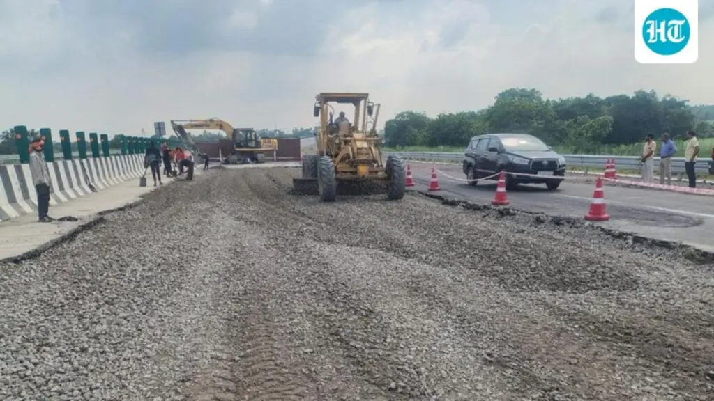 Fresh cracks force 1.5-km diversion on Lucknow-Kanpur Expressway