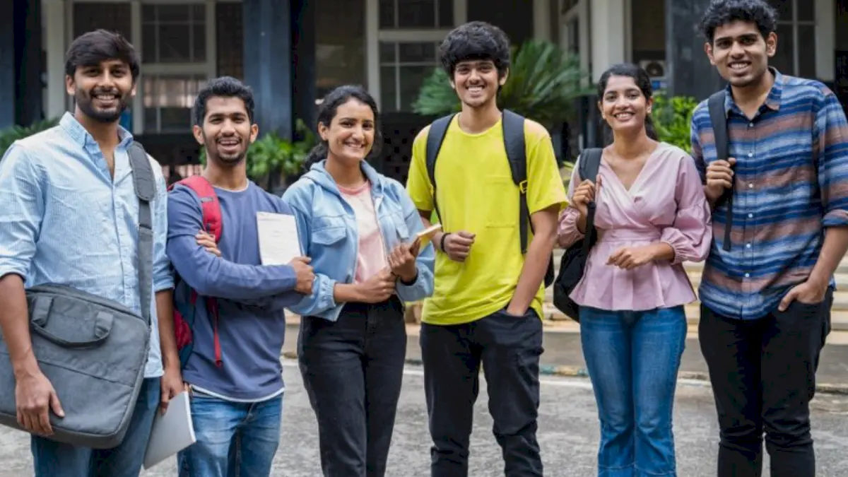 Delhi Police Felicitates 16 Student Innovators for Tech Solutions