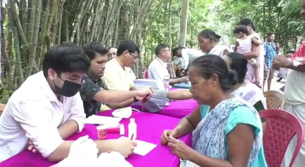 Skin infections, fever top complaints in Upper Assam floods; 50 doctors deployed