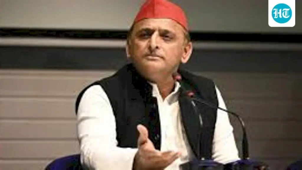 Akhilesh says UP women not safe, calls 'zero tolerance' false