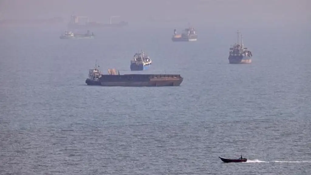 Iran Guards say Hormuz stays closed until US meets demands