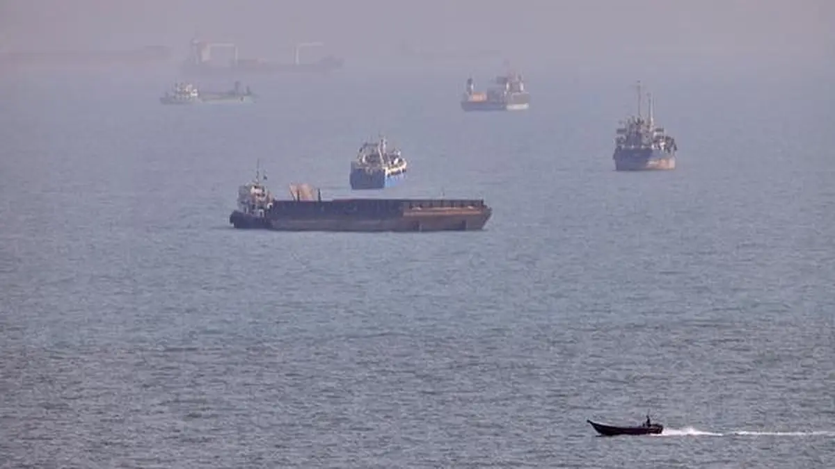 Iran Guards say Hormuz stays closed until US meets demands