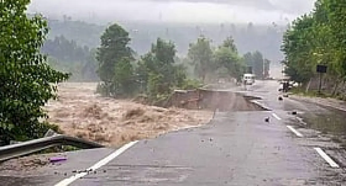 Kiratpur-Manali highway blocked by shooting stones; 118 roads shut in Himachal