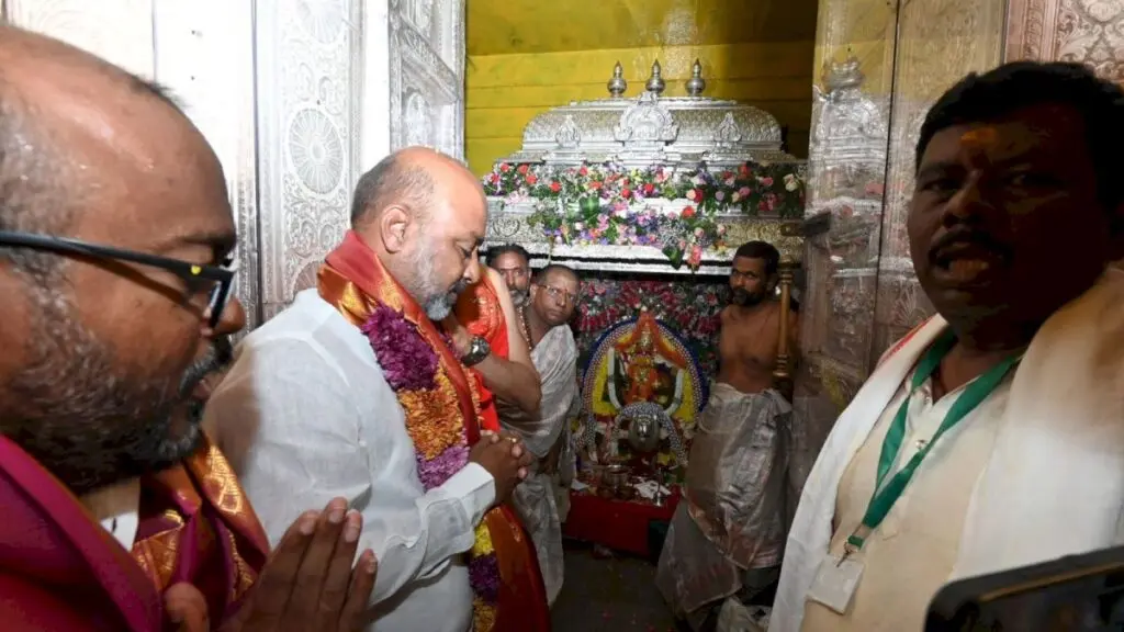 Bandi Sanjay mocks KTR over temple visit, fund allocation