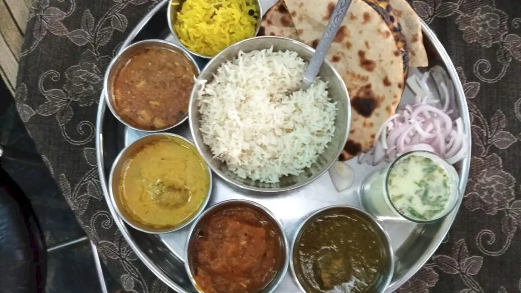 Tomato, onion, potato push July veg thali cost 4% higher