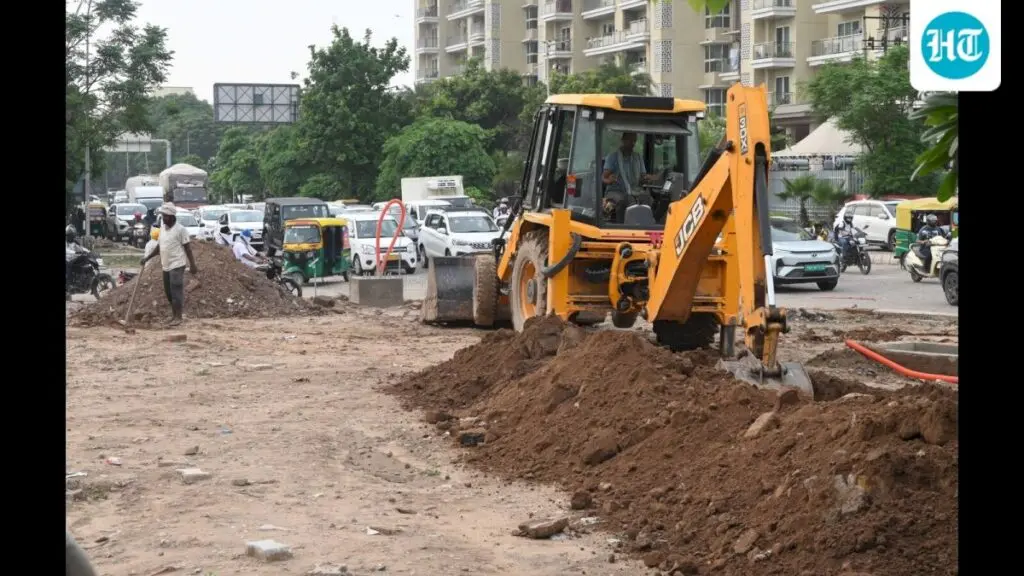 Mohali Airport Road projects create confusion, motorists face risks