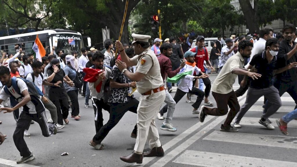 how-excessive-police-force-turns-peaceful-marches-into-medical-crises