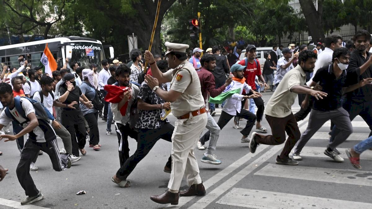 Excessive police force causes injuries and hospitalisations during peaceful marches
