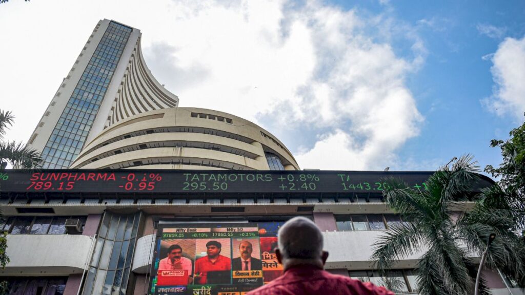 stock-markets-edged-higher-amid-lower-crude-oil-prices