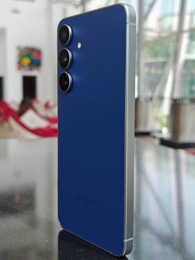 Samsung Galaxy S25 FE discounted by Rs 15,500 in India