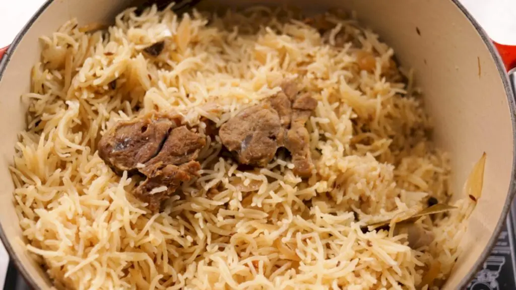 Lucknowi khansama decodes difference between biryani, yakhni pulao and tehri