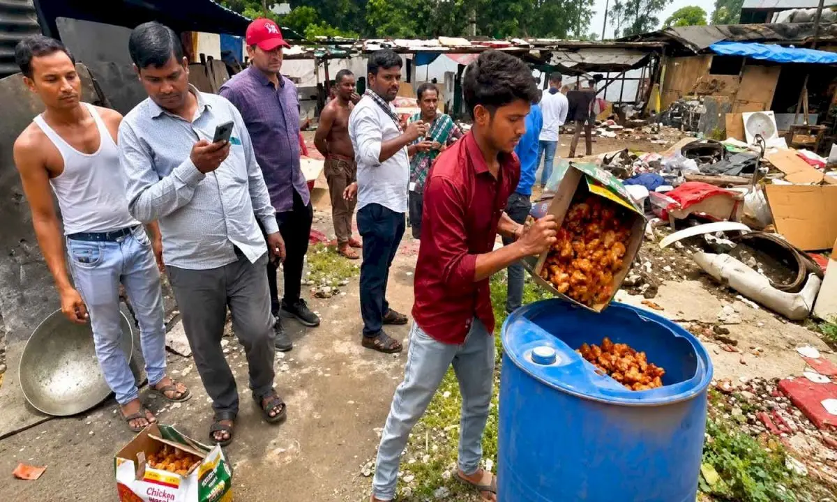 H-FAST busts unhygienic street food units, seizes samosas, golgappe