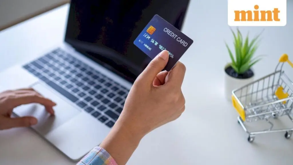 Closing credit card with EMI does not erase repayment duty