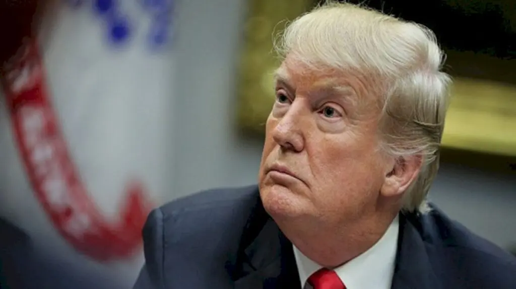 Trump faces midterm crisis as 65% predict Congress loss