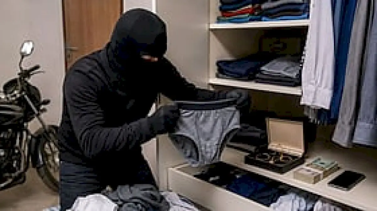 Chaddi chor strikes again in MP's Chhatarpur, leaves valuables untouched