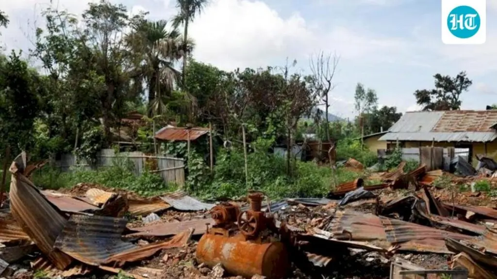 5 abandoned houses torched in Manipur's Senapati district