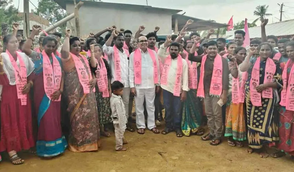 Major setback for Congress in Kothagudem as 50 families join BRS