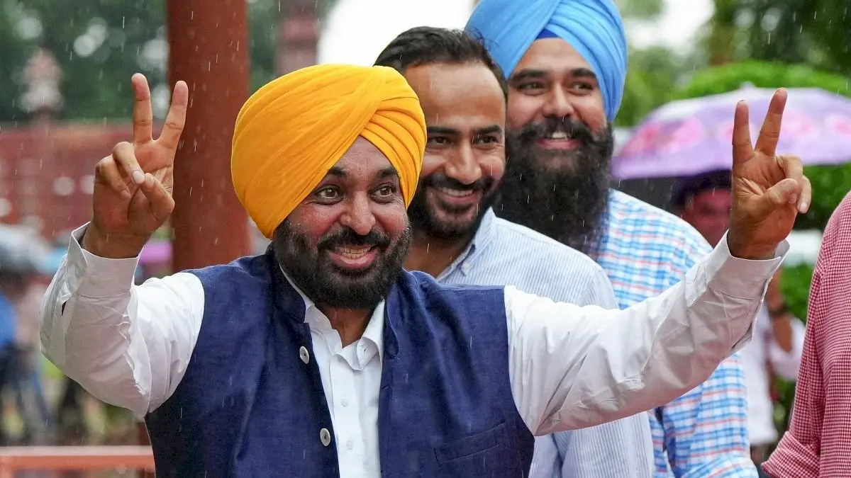 Punjab passes bill to bring 28,000 outsourced staff under govt contract